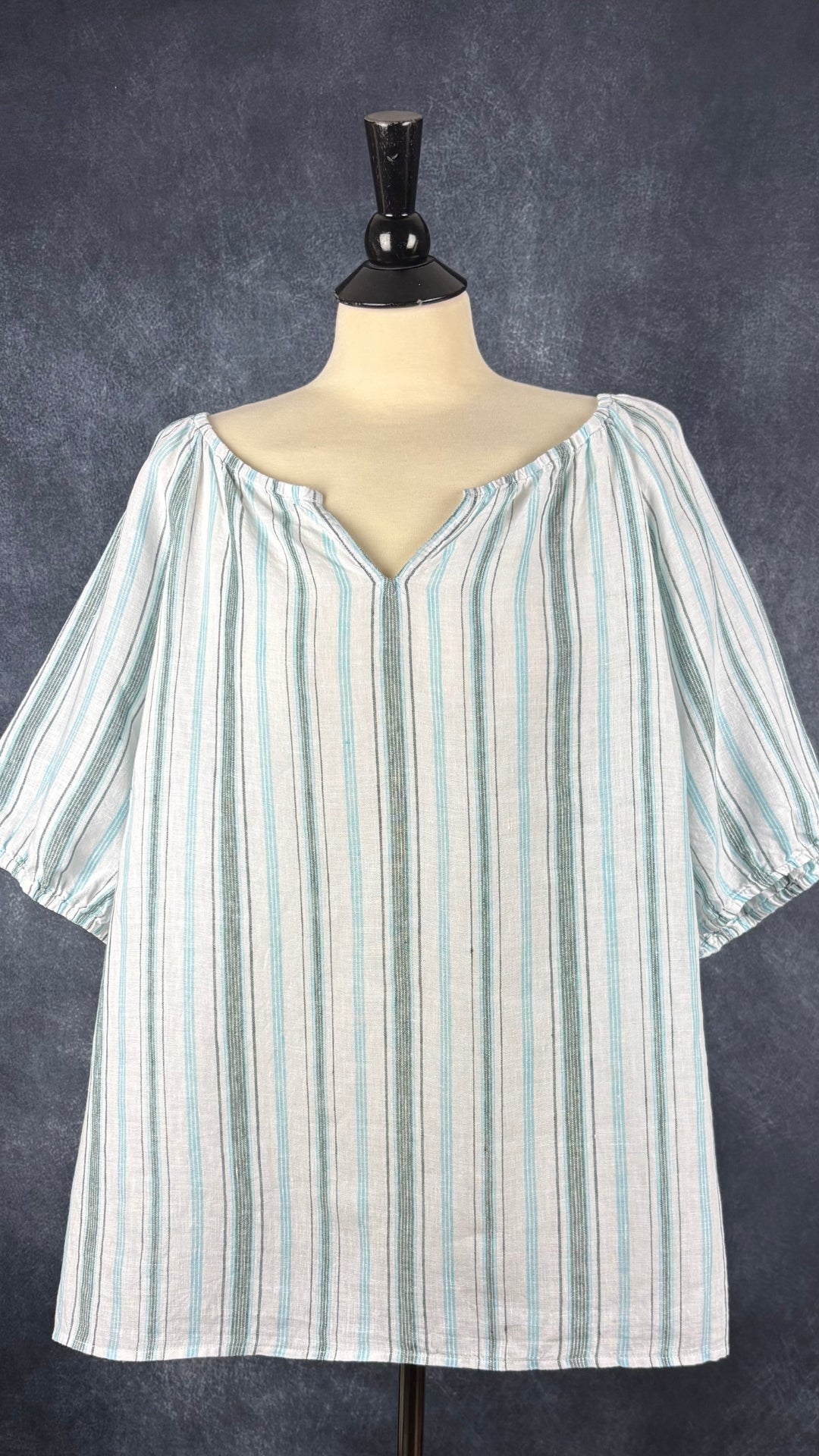 Blouse à rayures charcoal et turquoise Talbots plus, taille 2X. Vue de face.