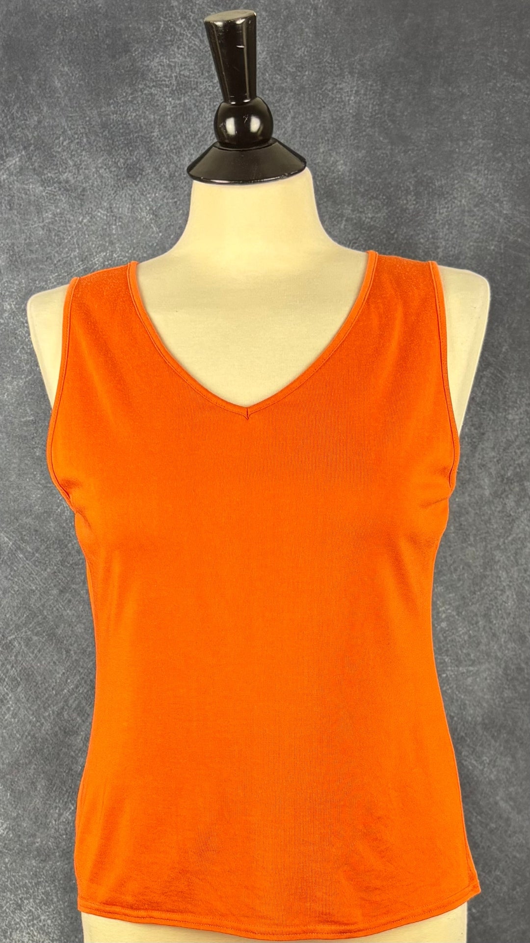 Camisole orange en mélange soie et coton Louben, taille medium. Vue de face.