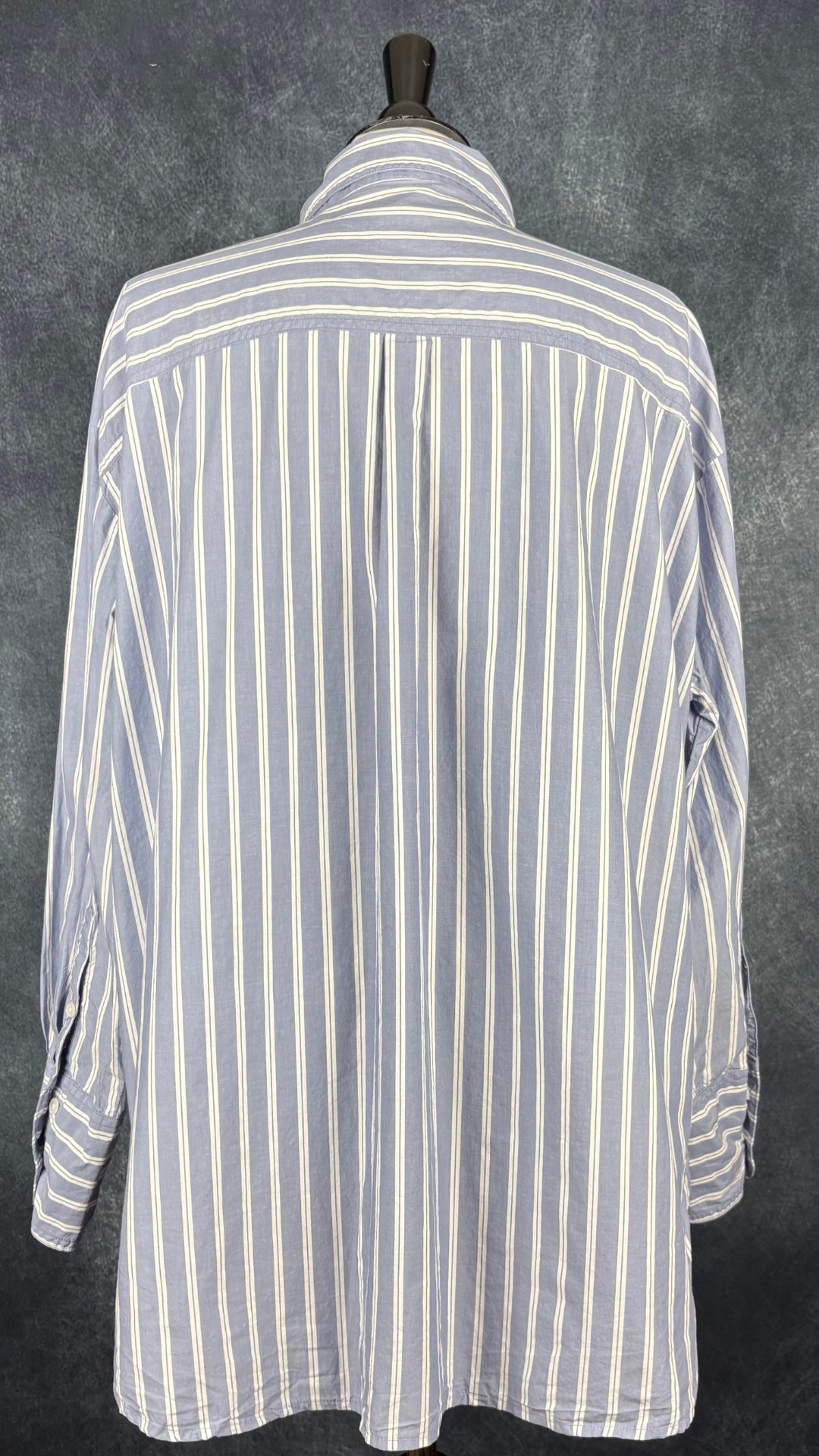 Chemisier en coton à rayures blanches Banana Republic, taille xl. Vue de dos.