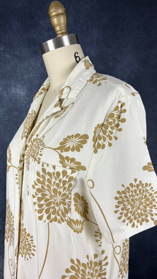 Chemisier floral crème et ocre beige Brixton, taille small. Vue de l'encolure.