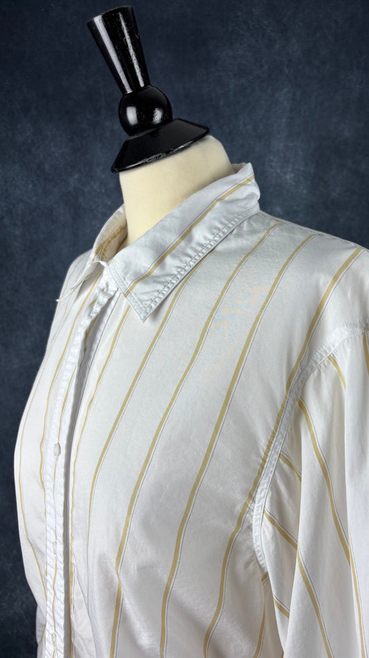 Chemisier à rayures et à jolis détails plissés Judith & Charles taille 14 (large). Vue de l'encolure.