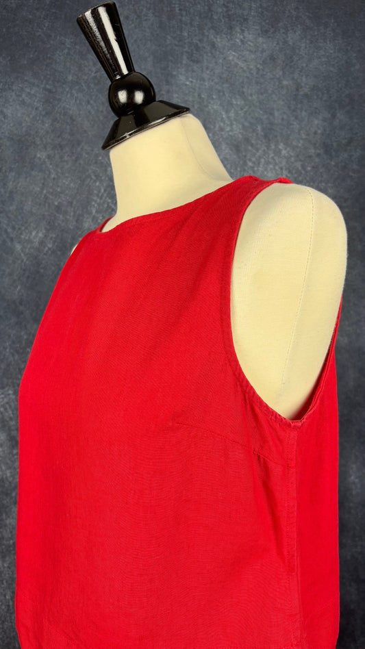 Ensemble jupe et camisole en mélange de lin rouge tomaté Gap, taille medium. Vue de l'encolure.