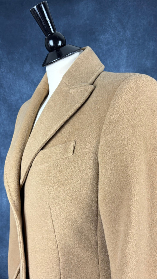 Manteau chameau en mélange de laine Esprit, taille 6. Vue de l'encolure.