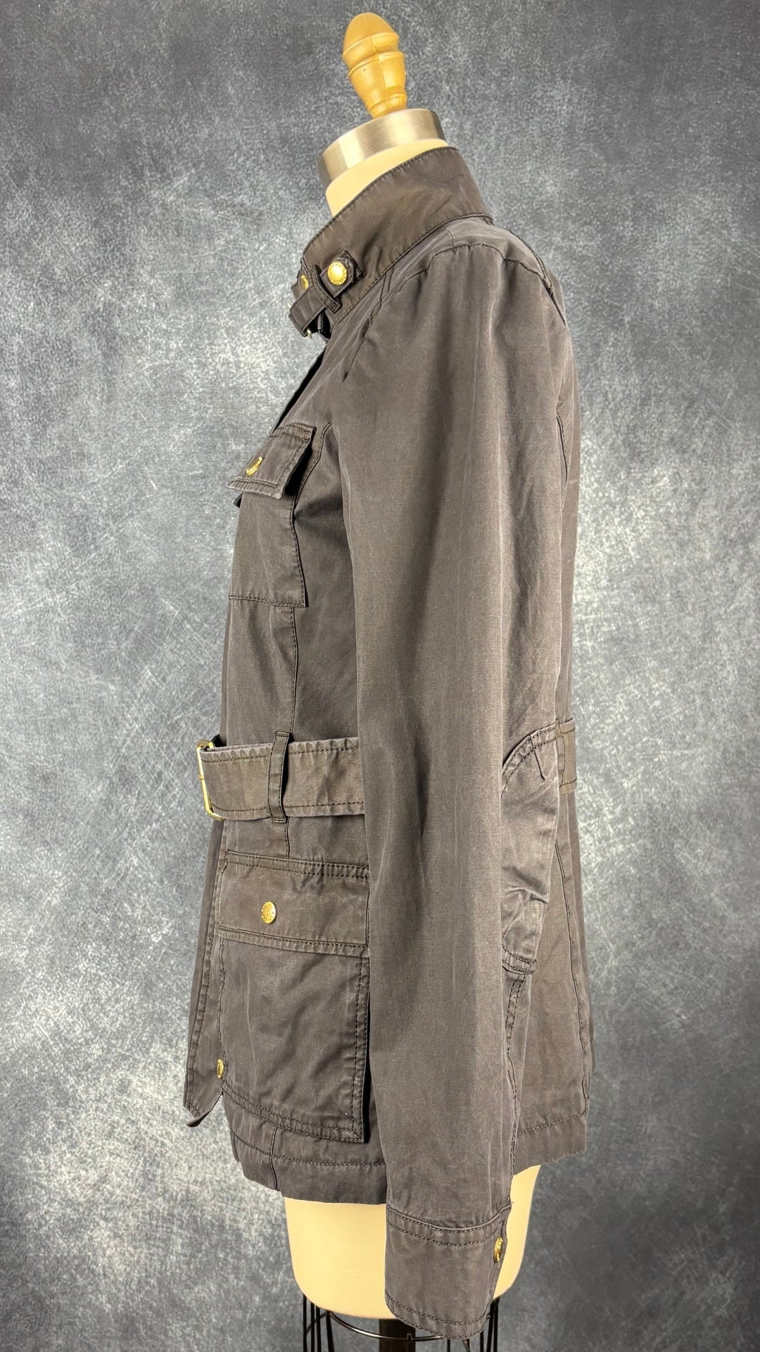 Manteau style travail ou barn jacket gris usé, Banana Republic, taille small. Vue de côté.