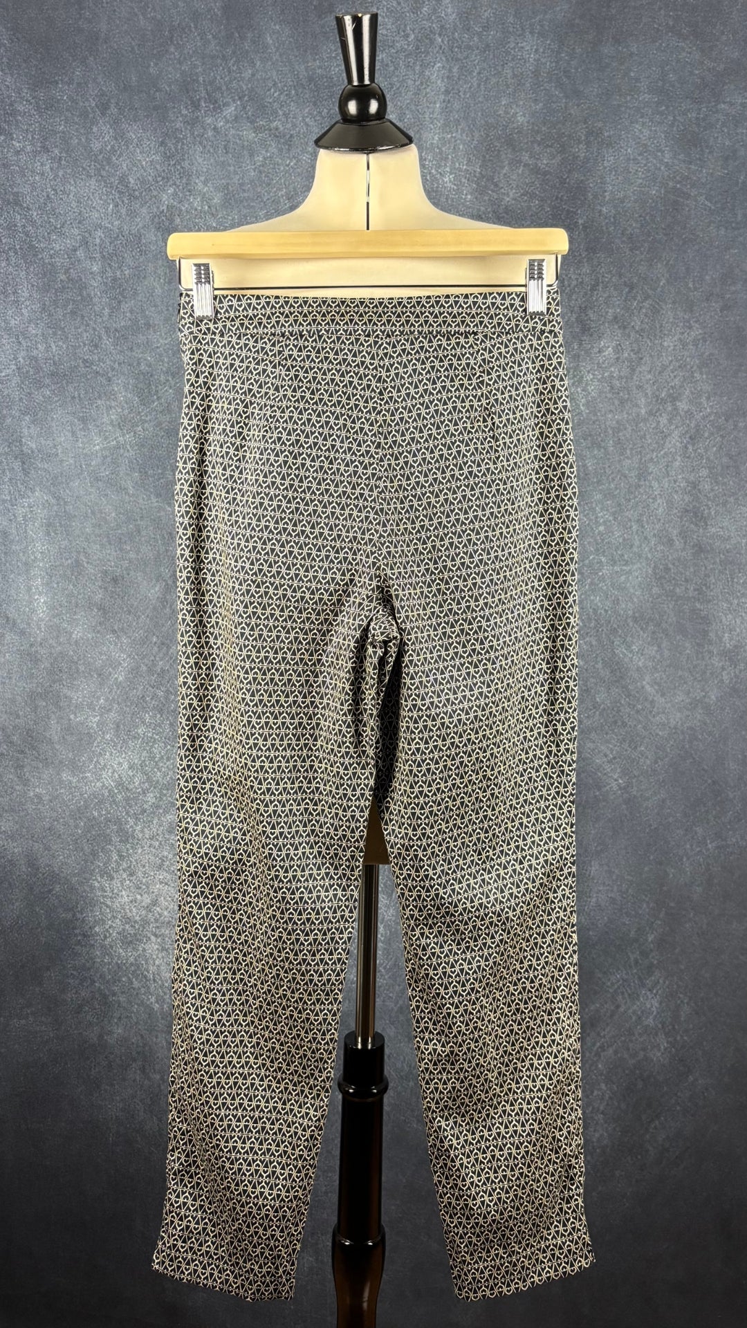 Pantalon à motifs en doux coton Oui, taille 4. Vue de dos.