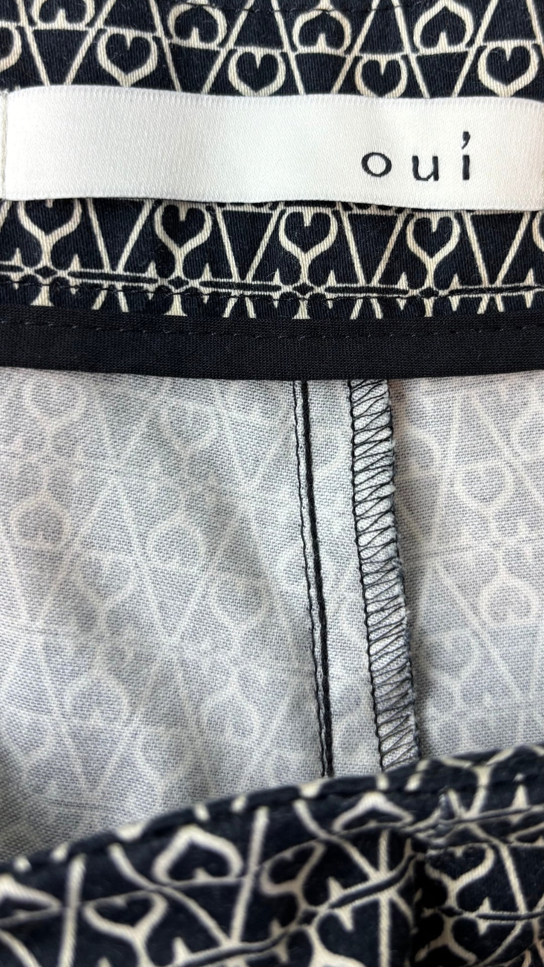 Pantalon à motifs en doux coton Oui, taille 4. Vue de l'étiquette.