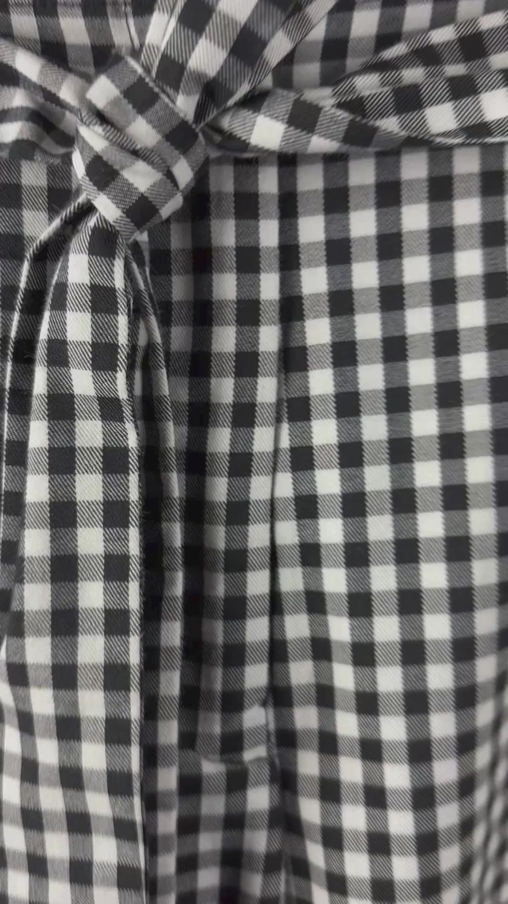 Pantalon à carreaux vichy Tristan taille 8. Vue de la vidéo qui présente tous les détails du pantalon.