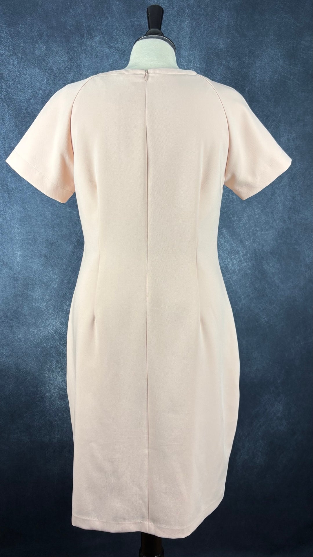 Robe droite rose doux Part Two, taille 38 (medium). Vue de dos.