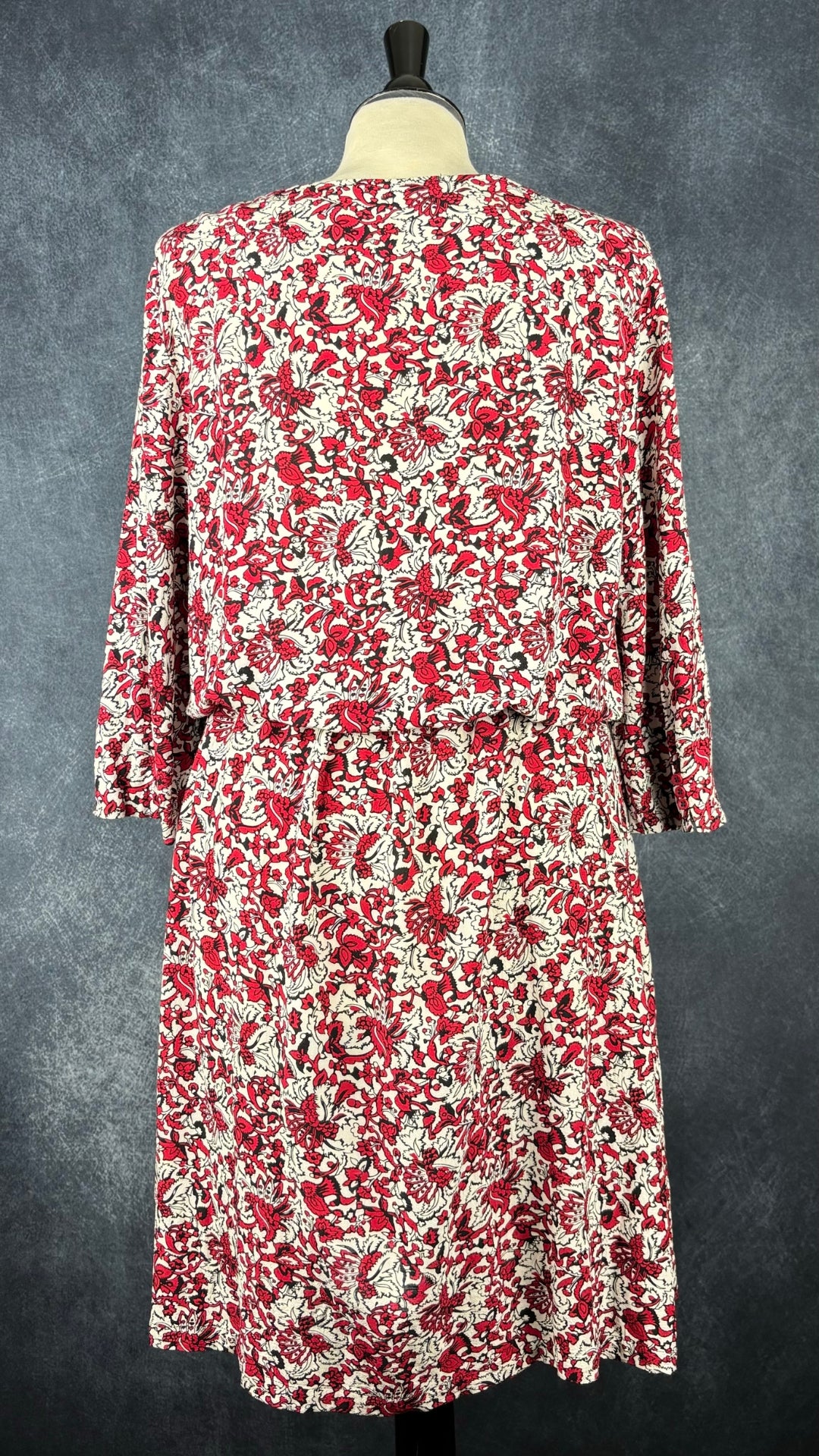 Robe florale motif rouge et noir Gerard Darel, taille 42 (m/l). Vue de dos.