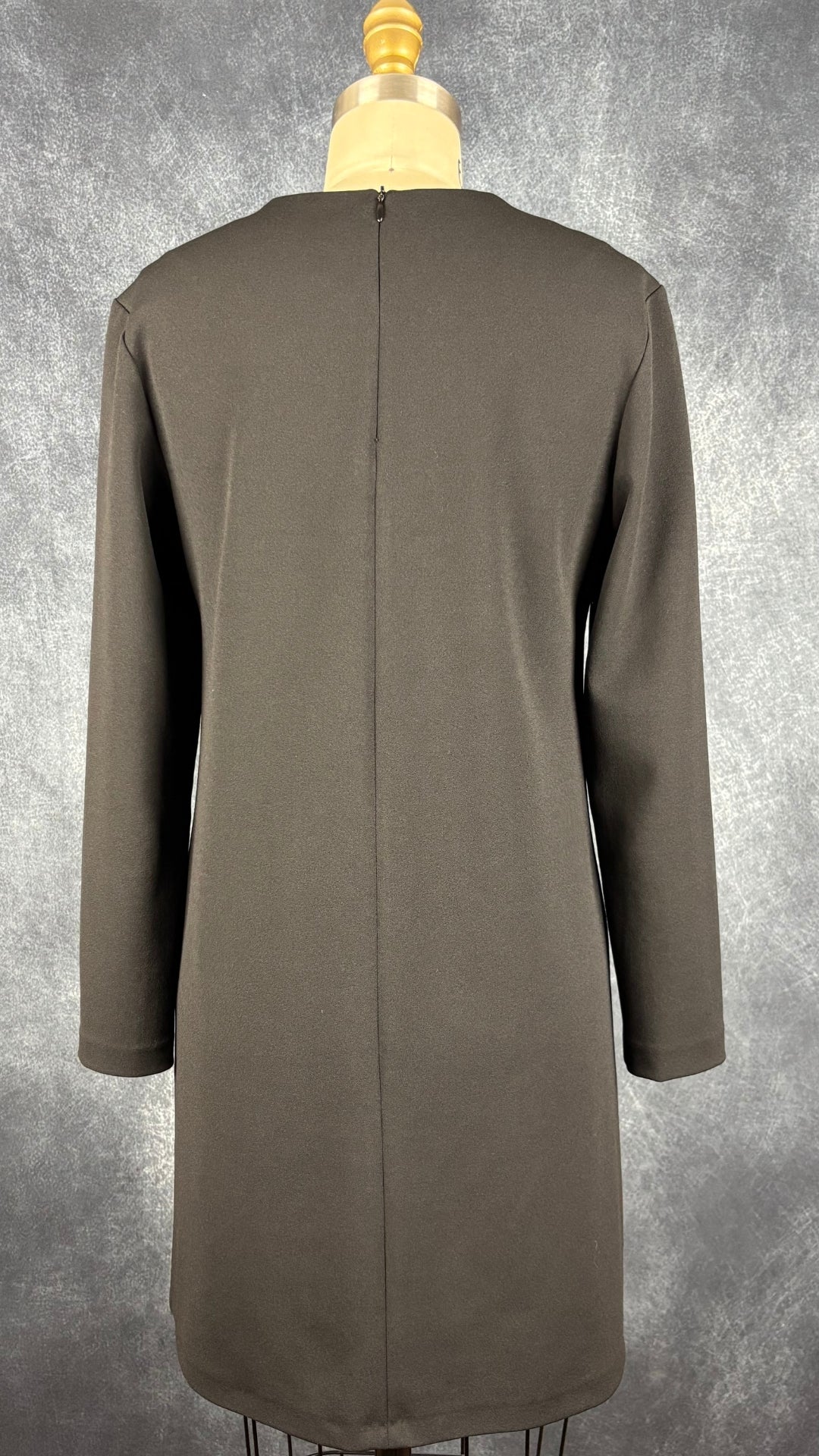 Robe noire étoiles scintillantes Imperial, taille small. Vue de dos.