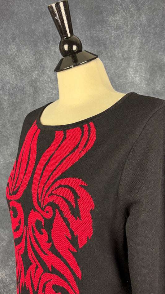 Robe noire en tricot à motif central rouge Nine West, taille xl. Vue de l'encolure.
