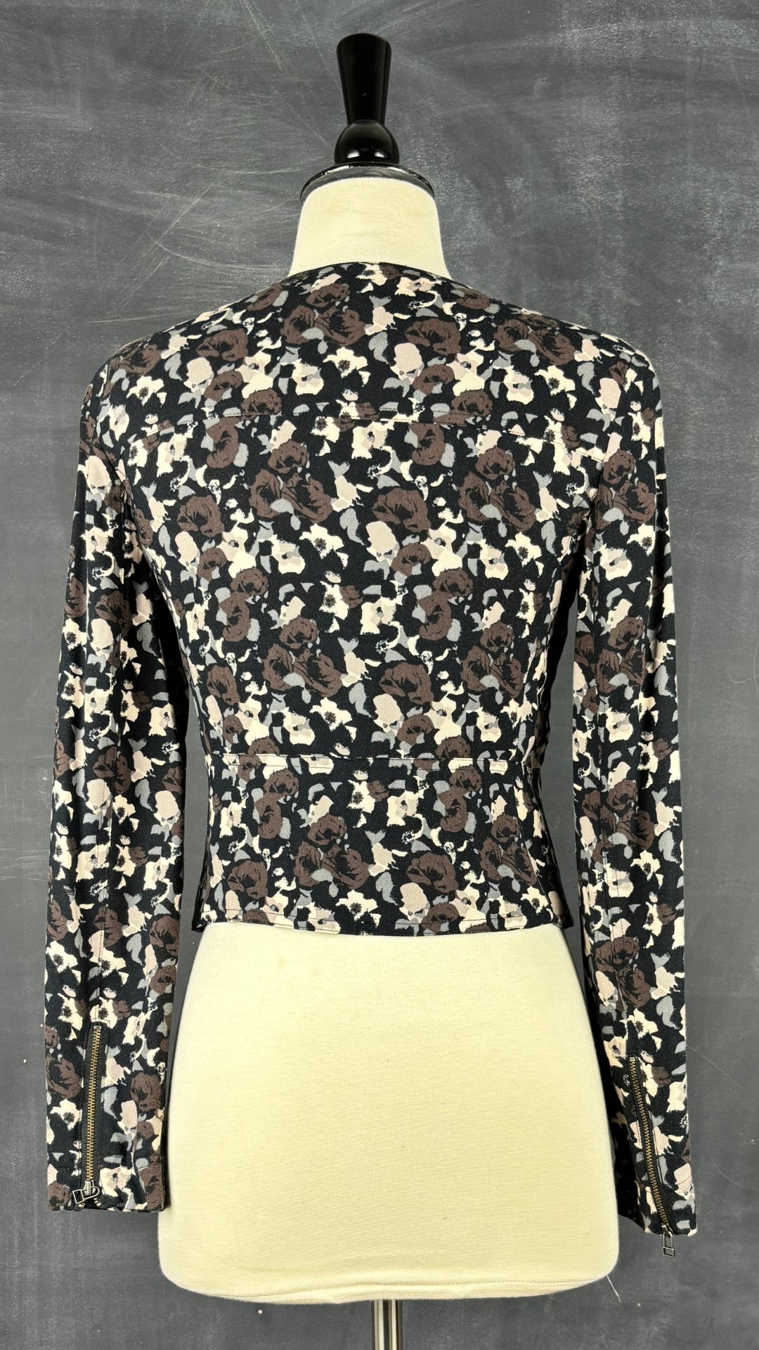 Veste perfecto souple Talula, taille xs. Vue de dos.