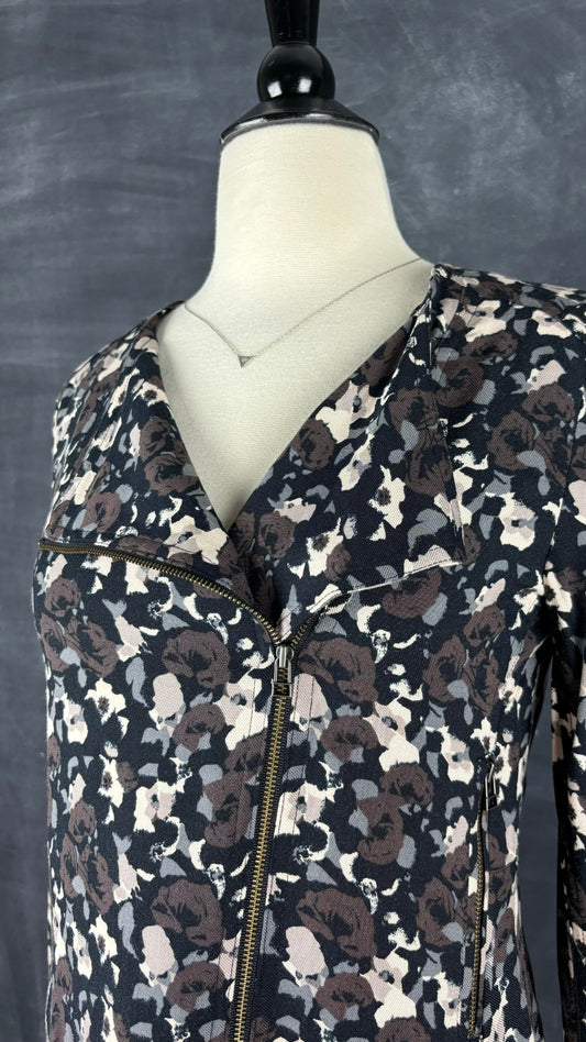 Veste perfecto souple Talula, taille xs. Vue de l'encolure, col ouvert.