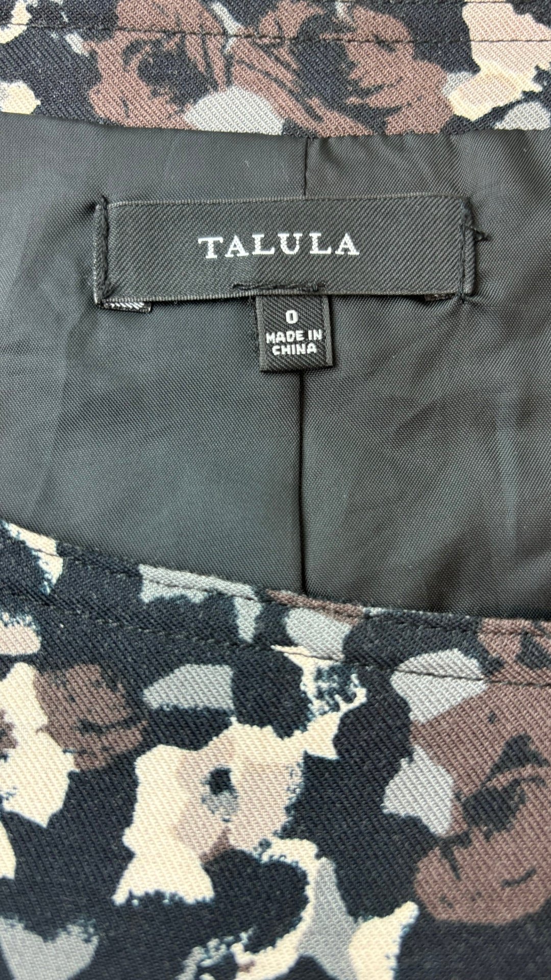 Veste perfecto souple Talula, taille xs. Vue de l'étiquette.