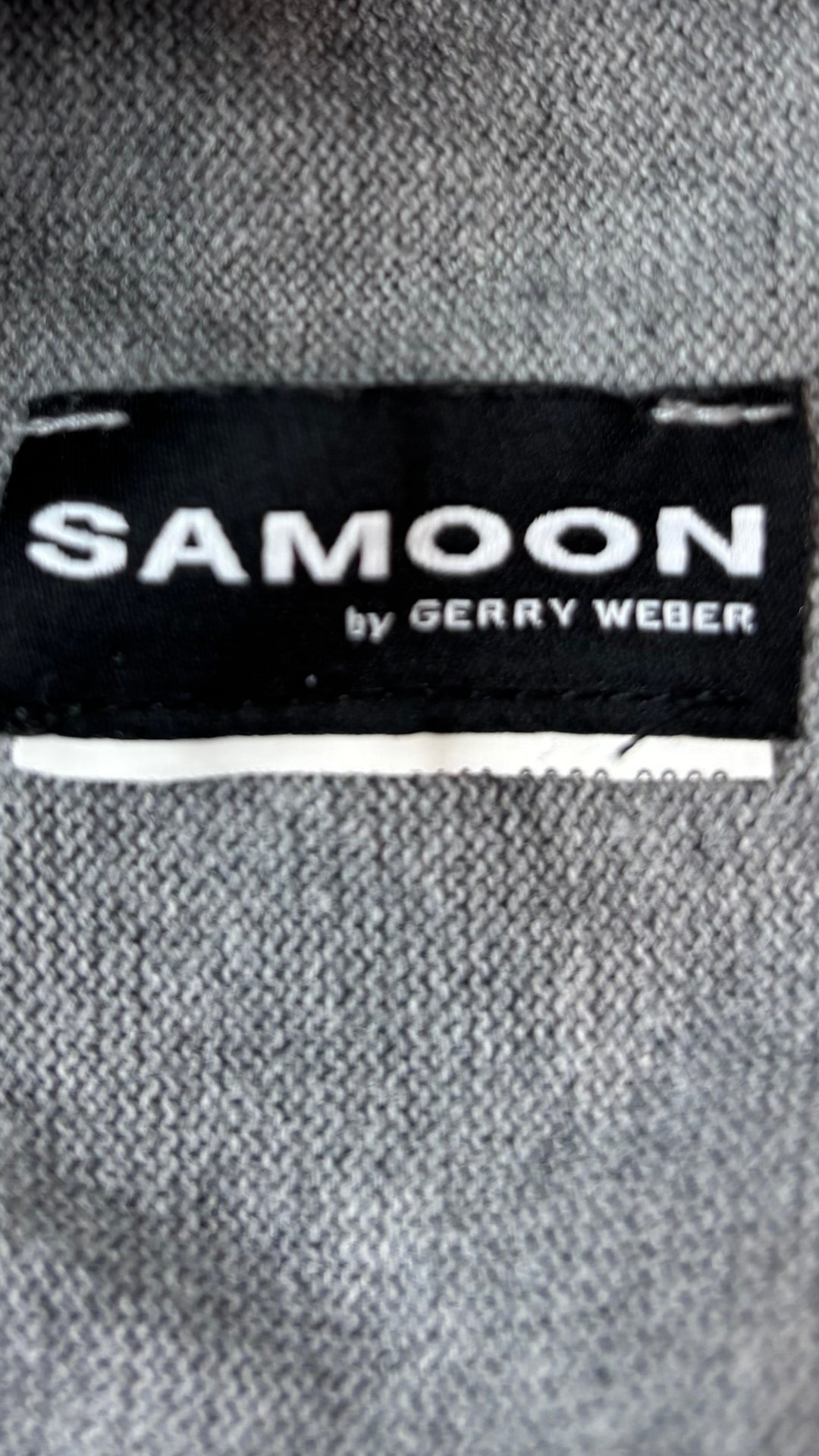 Veste à zébrures grises Samoon par Gerry Weber, taille estimée à large/xl. Vue de l'étiquette.