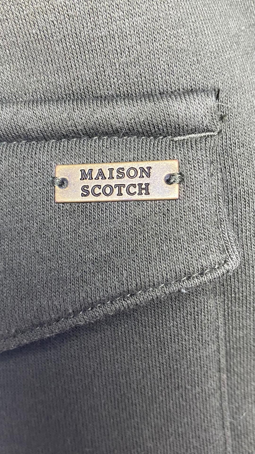 Veste ouatée kaki style militaire confo, vue du détail sur la poche