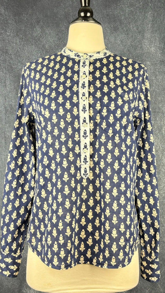 Blouse marine à motifs J.Crew, taille xs. Vue de face.