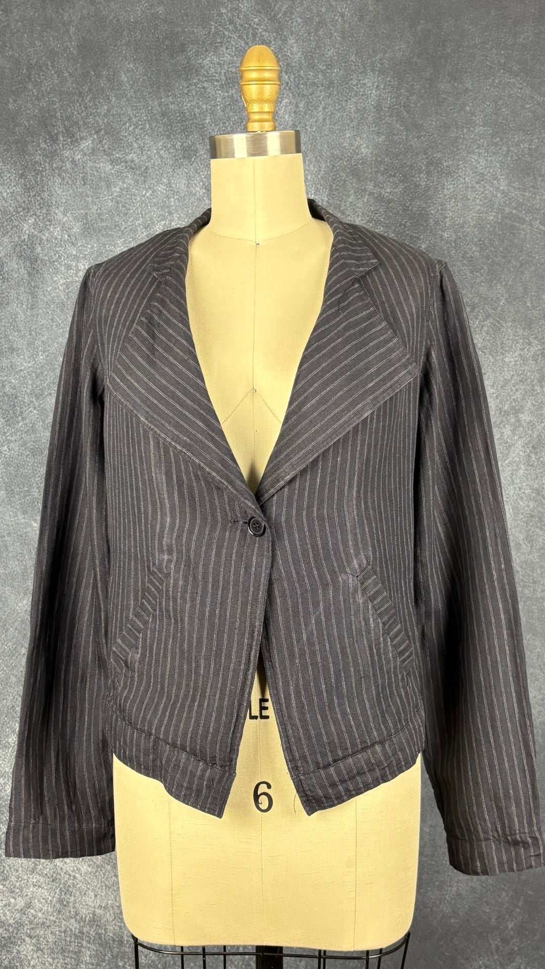 Blazer en lin à rayures Tristan & Iseut, medium.  Vue de face.