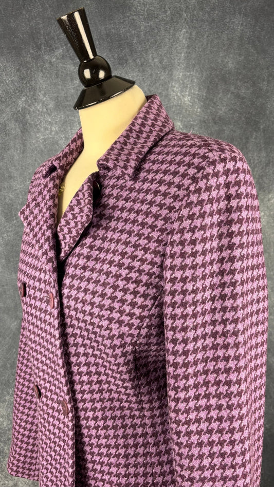 Blazer pied de poule mauve L'officiel, taille 8. Vue de l'encolure.