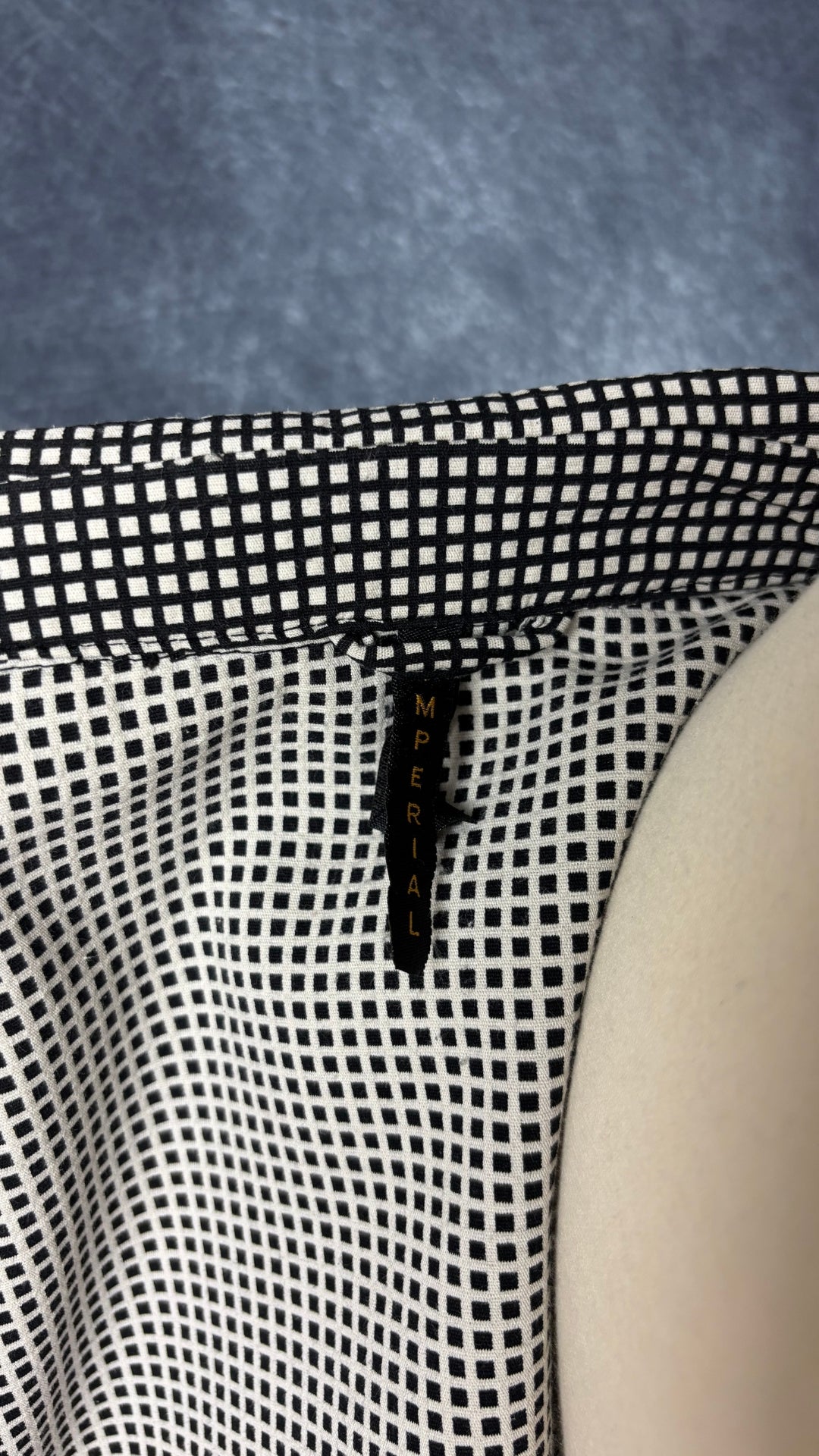 Blazer décontracté chic à petits carrés noirs et crème Imperial, taille xl qui fait plus medium/large. Vue de l'étiquette.