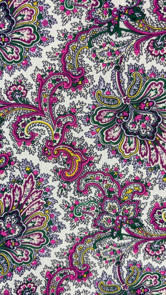 Blouse colorée à motifs paisley J.Crew, taille small. Vue de près du tissu