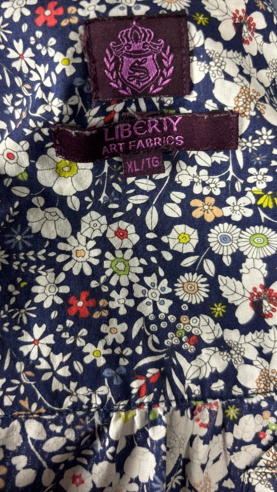Blouse en doux coton Liberty Art Fabrics à motifs floraux, taille xl. Vue de l'étiquette.