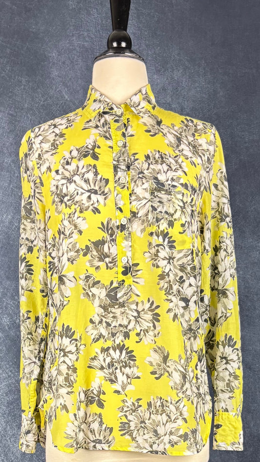 Blouse en coton et soie jaune à motifs floraux J.Crew, taille 2 (xs/s). Vue de face.