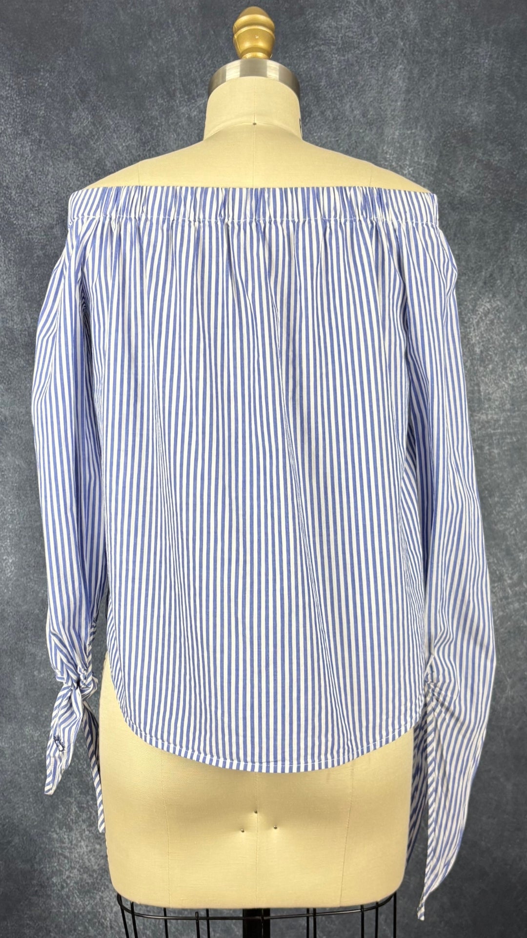 Blouse à rayures et épaules dégagées Scotch & Soda, taille small. Vue de dos.