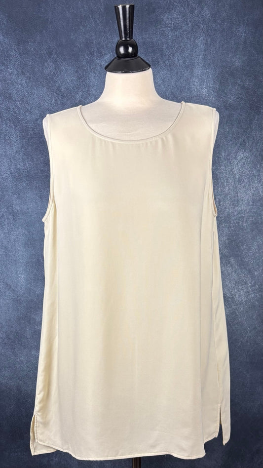 Camisole beige crème Lafayette 148 New York, taille xl. Vue de face.