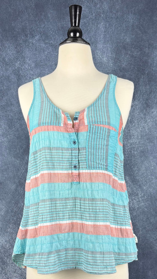 Camisole légère et colorée, tissu d'aspect froissé naturel Woolrich, taille xs. Vue de face.