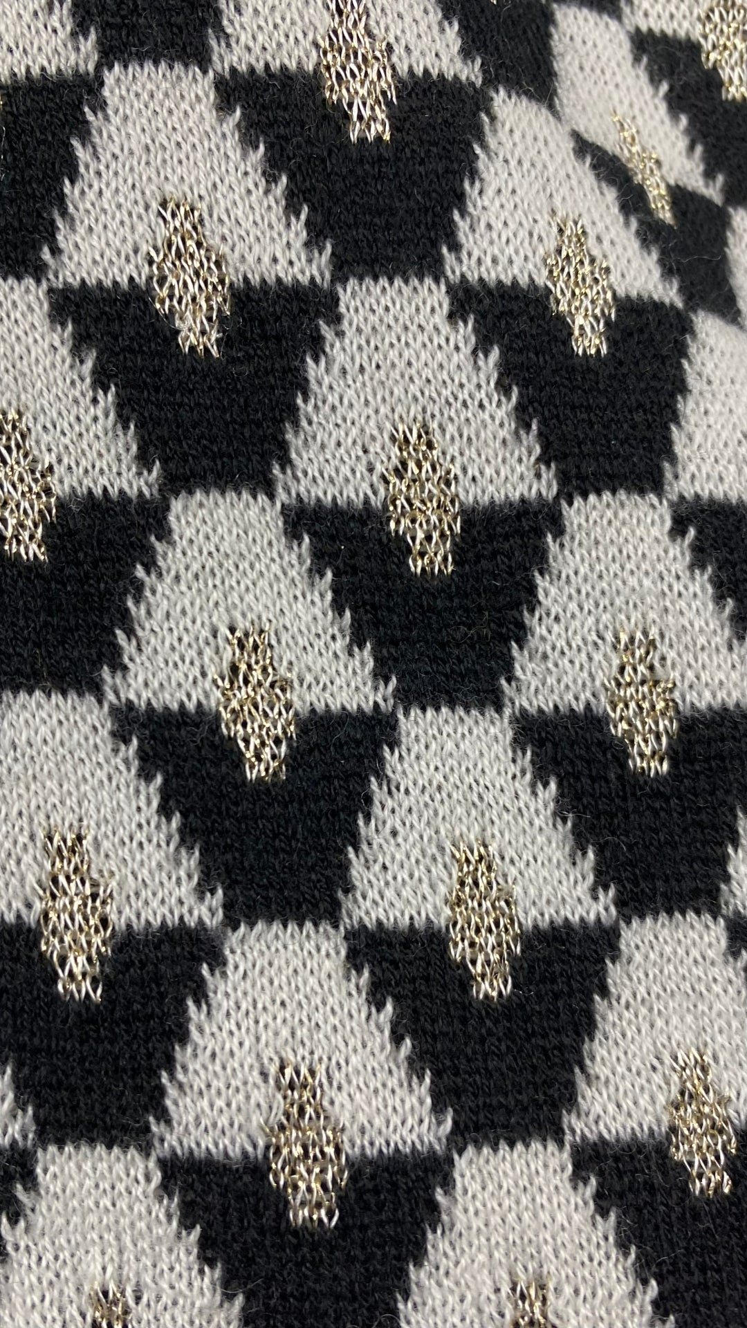 Cardigan tricot motif geo Icône, taille small. Vue de près du tissu.