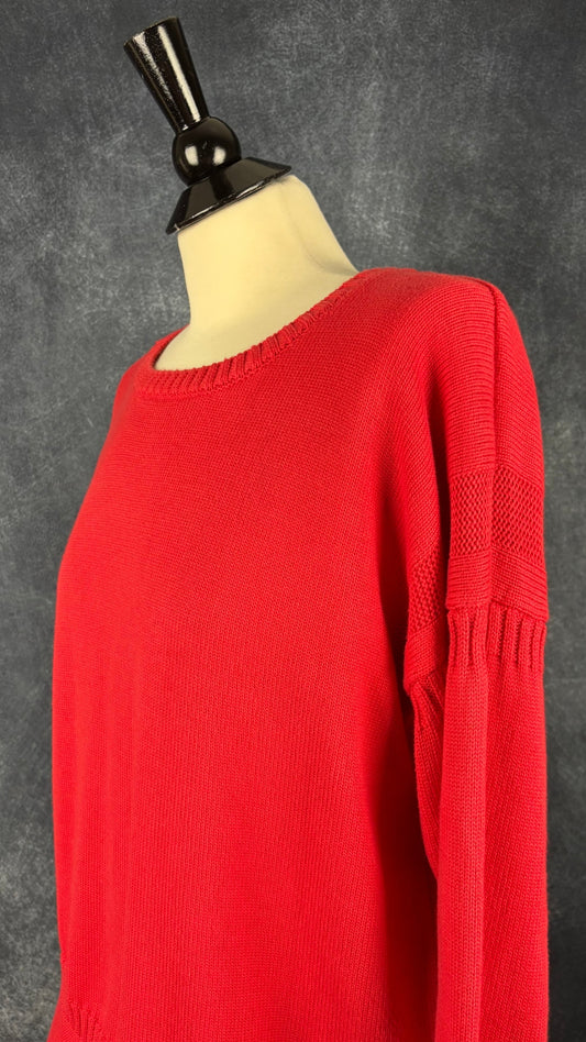 Chandail en doux tricot de coton Joules (marine ou rouge clair), taille 10 (large/xl). Vue de l'encolure du tricot rouge clair.