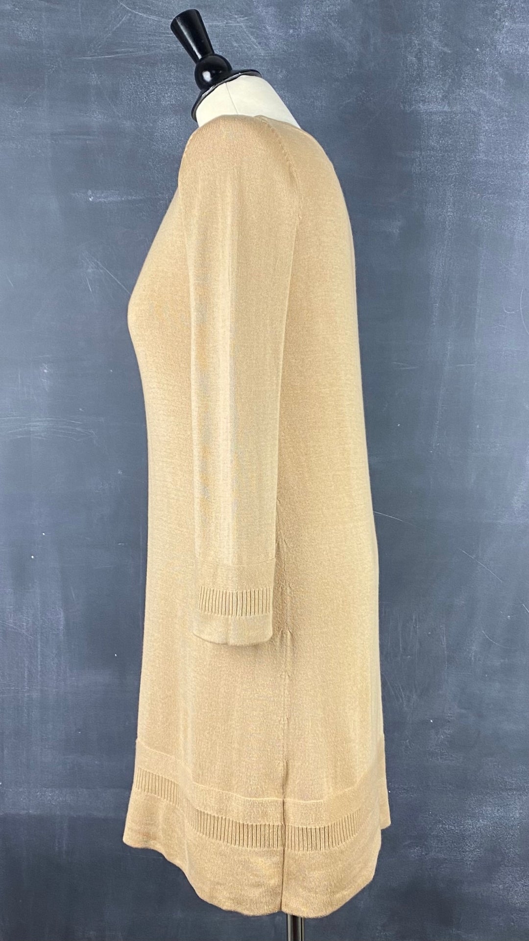 Chandail long tricot coton egyptien Ca va de soi, taille xs/s. Vue de côté.