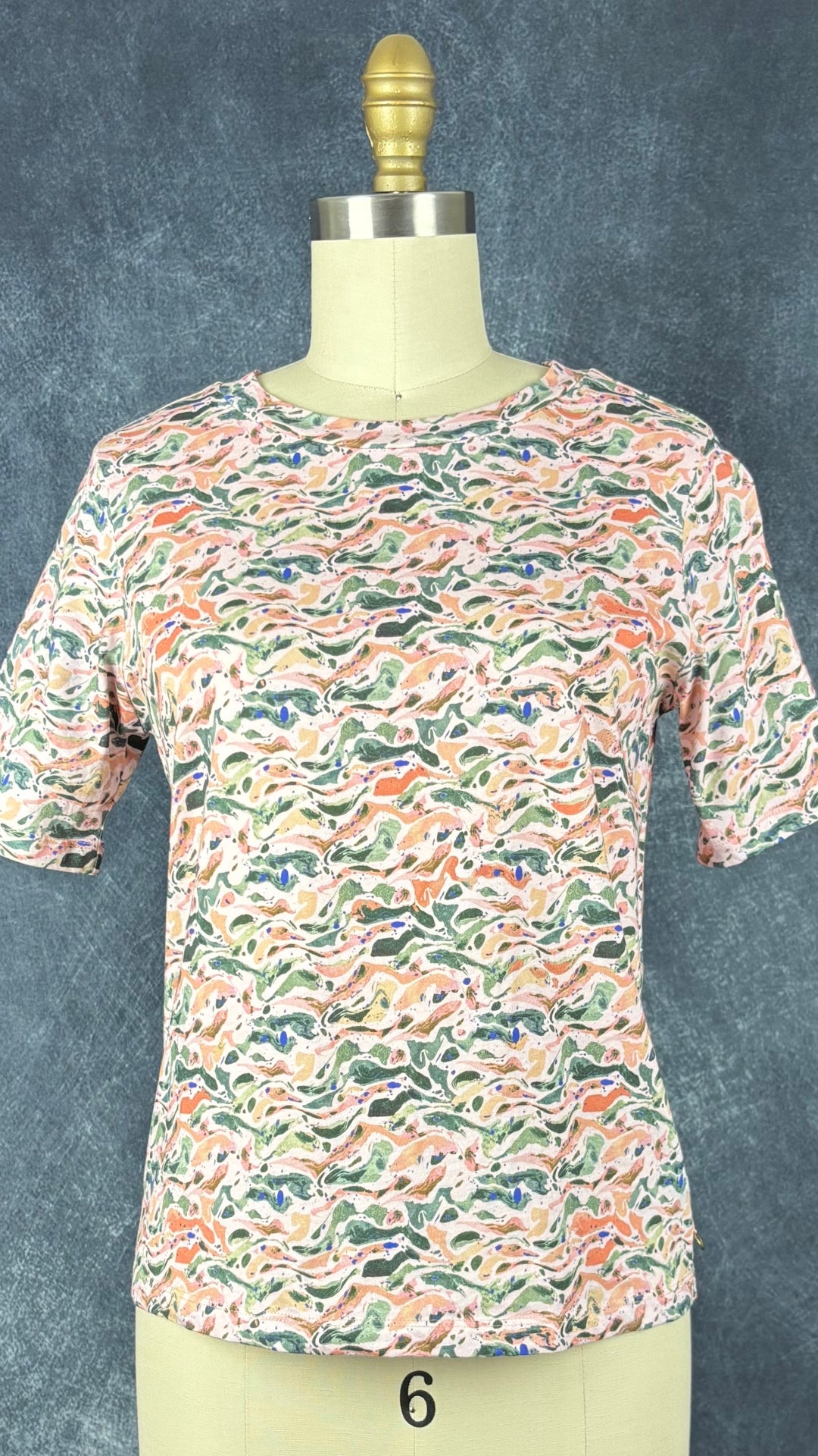 Chandail rose coloré en doux coton bio Scotch & Soda, taille xs. Vue de face.