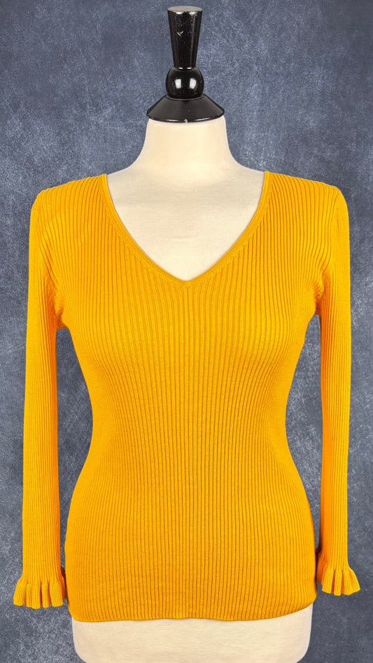 Chandail fin tricot soie et coton jaune safran Massimo Dutti, taille medium. Vue de face.