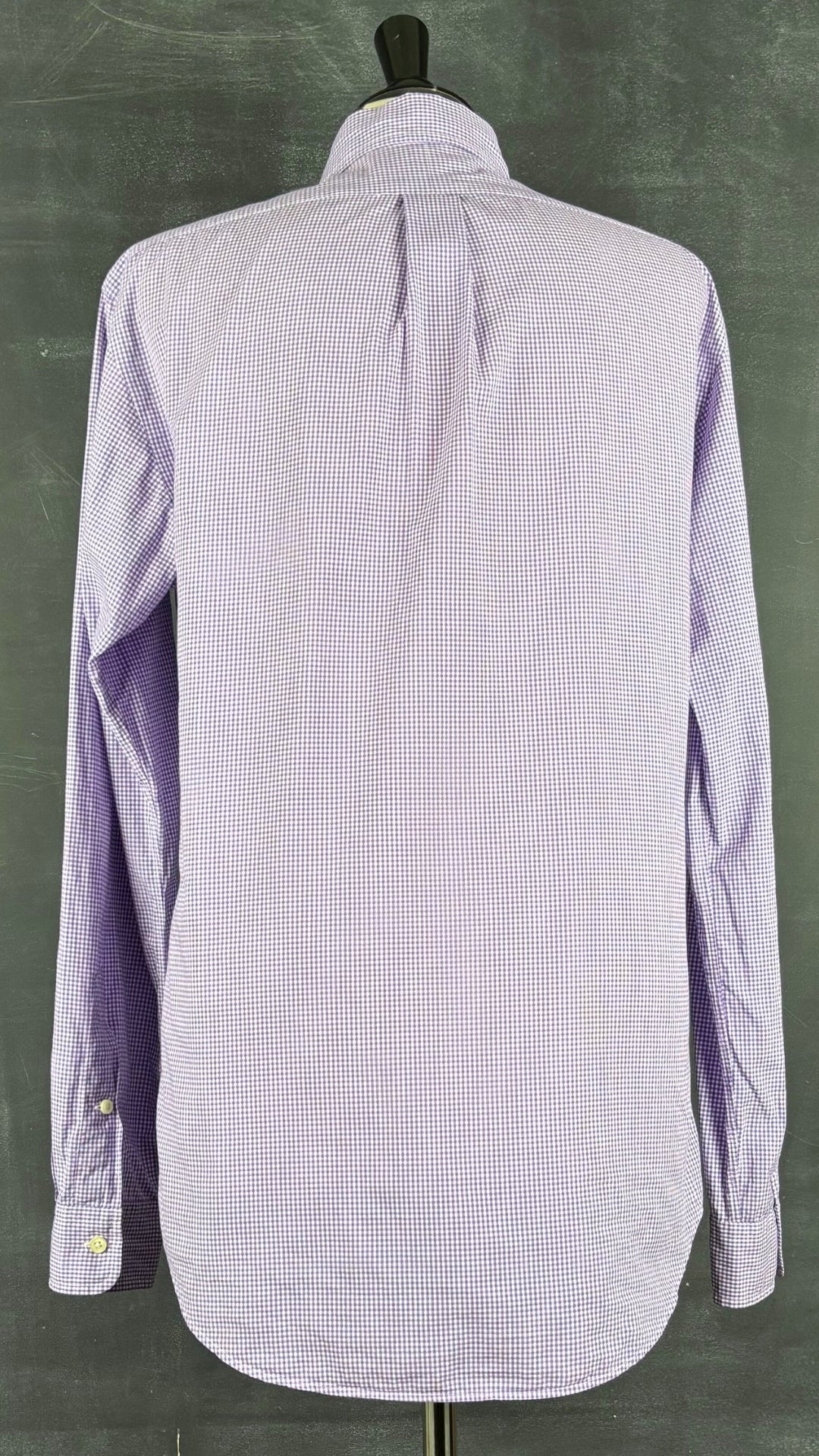 Chemise vichy mauve Ralph Lauren, taille estimée medium. Vue de dos.