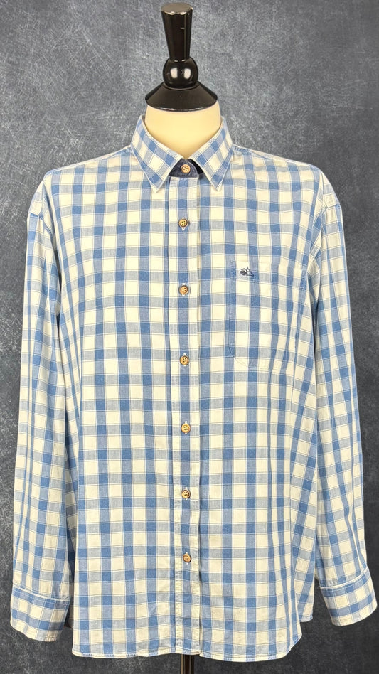 Chemisier à carreaux blanc doux et bleu denim Saint James, taille 48 (l/xl). Vue de face.
