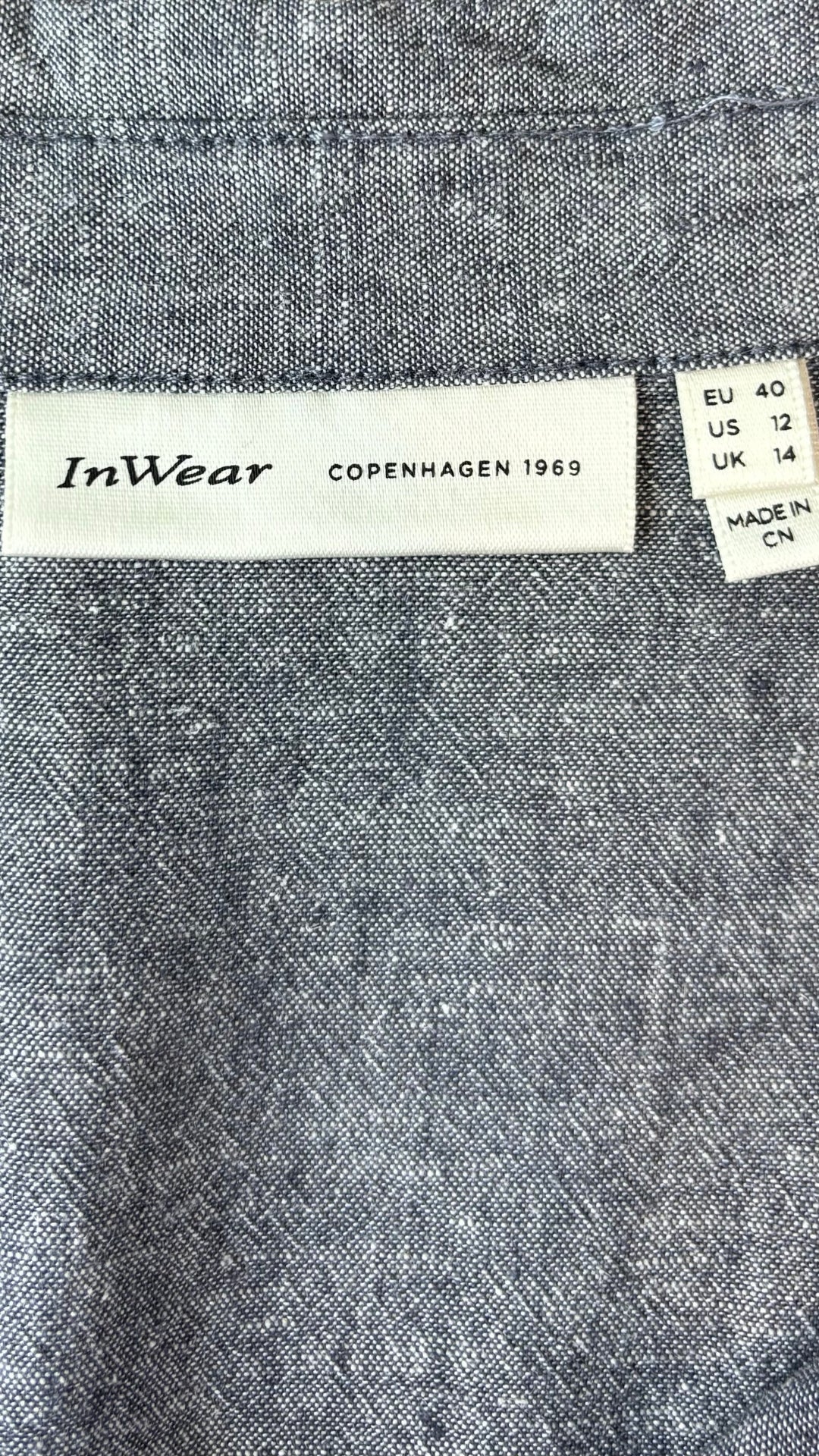 Chemisier chambray en mélange de lin InWear, taille xs. Vue de l'étiquette.