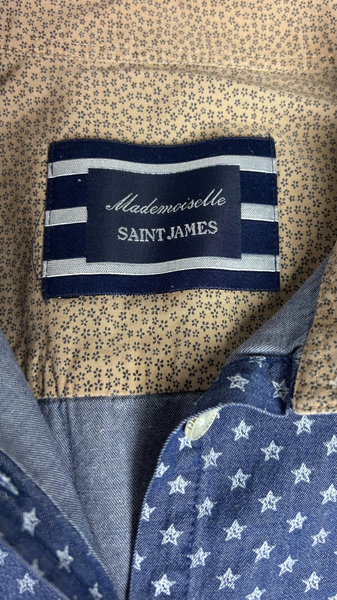 Chemisier chambray à motifs étoilés Mademoiselle Saint James, taille 8 (s/m). Vue de l'étiquette.