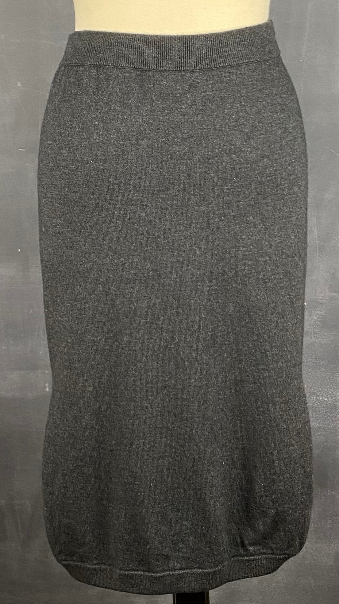Jupe grise en tricot Part Two taille small. Vue de dos.
