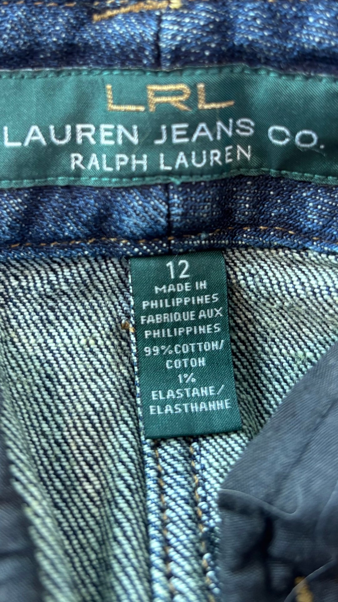 Jupe en jeans foncé Lauren Ralph Lauren, taille 12. Vue de l'étiquette.