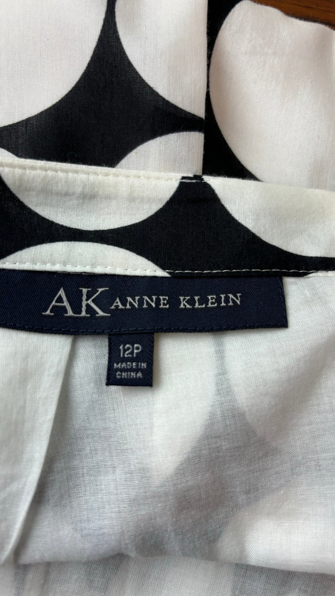 Jupe larges plis en coton et soie Anne Klein, taille 12 (p).  Vue de l'étiquette.