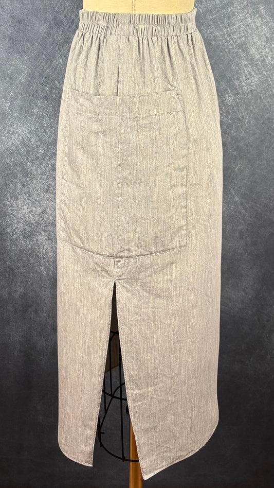 Jupe midi gris chiné en coton et soie Cos, taille 4. Vue de côté.
