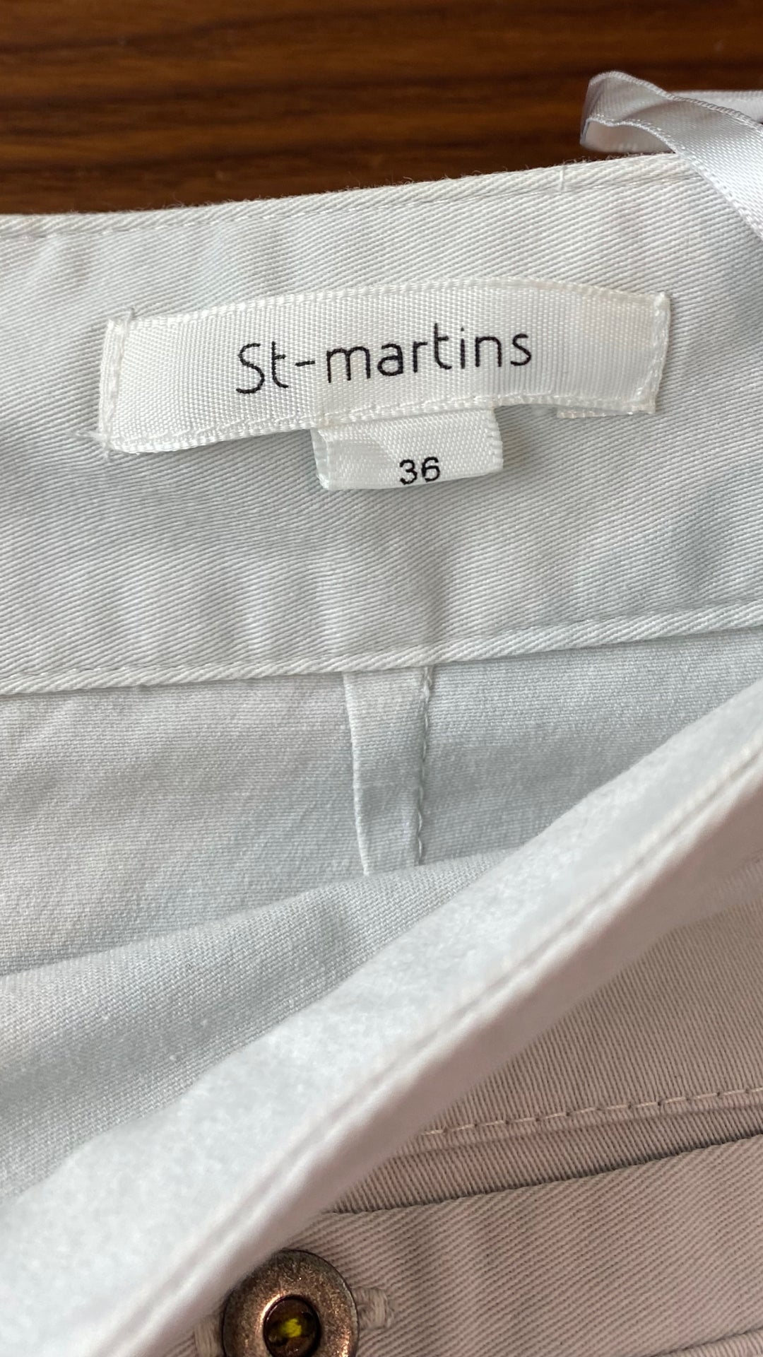 Jupe triangles St-Martins, taille 36 (small). Vue de l'étiquette de marque te taille.