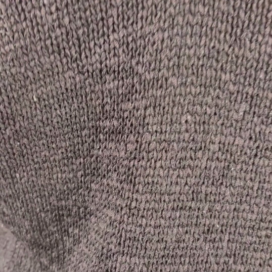 Chandail en tricot chocolat Gerry Weber Edition, taille 14 (large). Vue de la vidéo qui présente tous les détails du chandail.