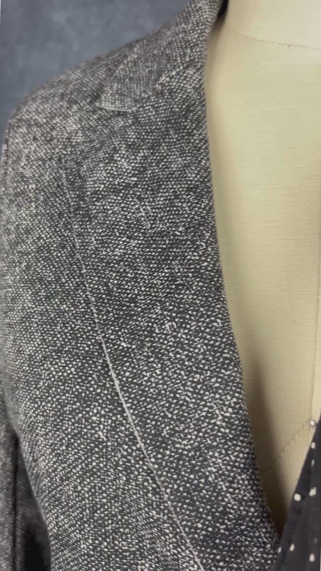 Blazer décontracté lavable noir et blanc Imperial, taille m (mais fait plus xs/s). Vue de la vidéo qui présente tous les détails du blazer.