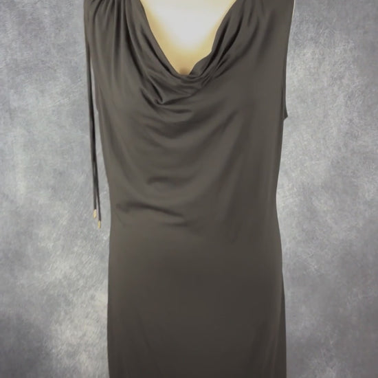 Robe noire en jersey épaule plissée InWear, taille xl. Vue de la vidéo qui présente tous les détails de la robe.