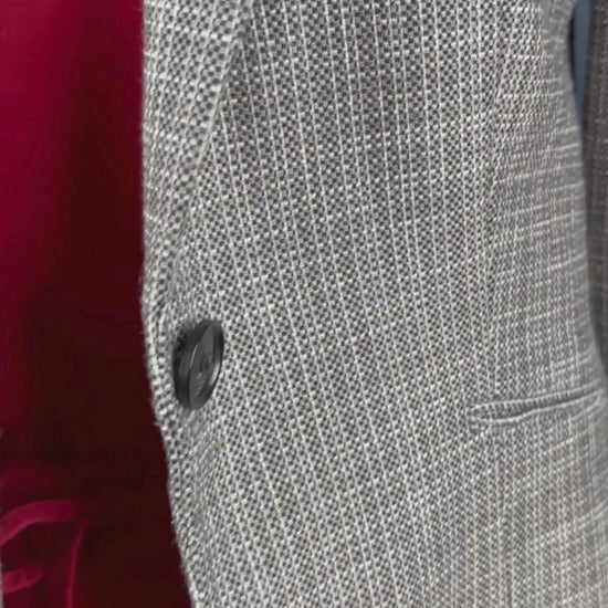 Blazer en tweed léger teintes de gris Teenflo, taille 8. Vue de la vidéo qui présente tous les détails du blazer.