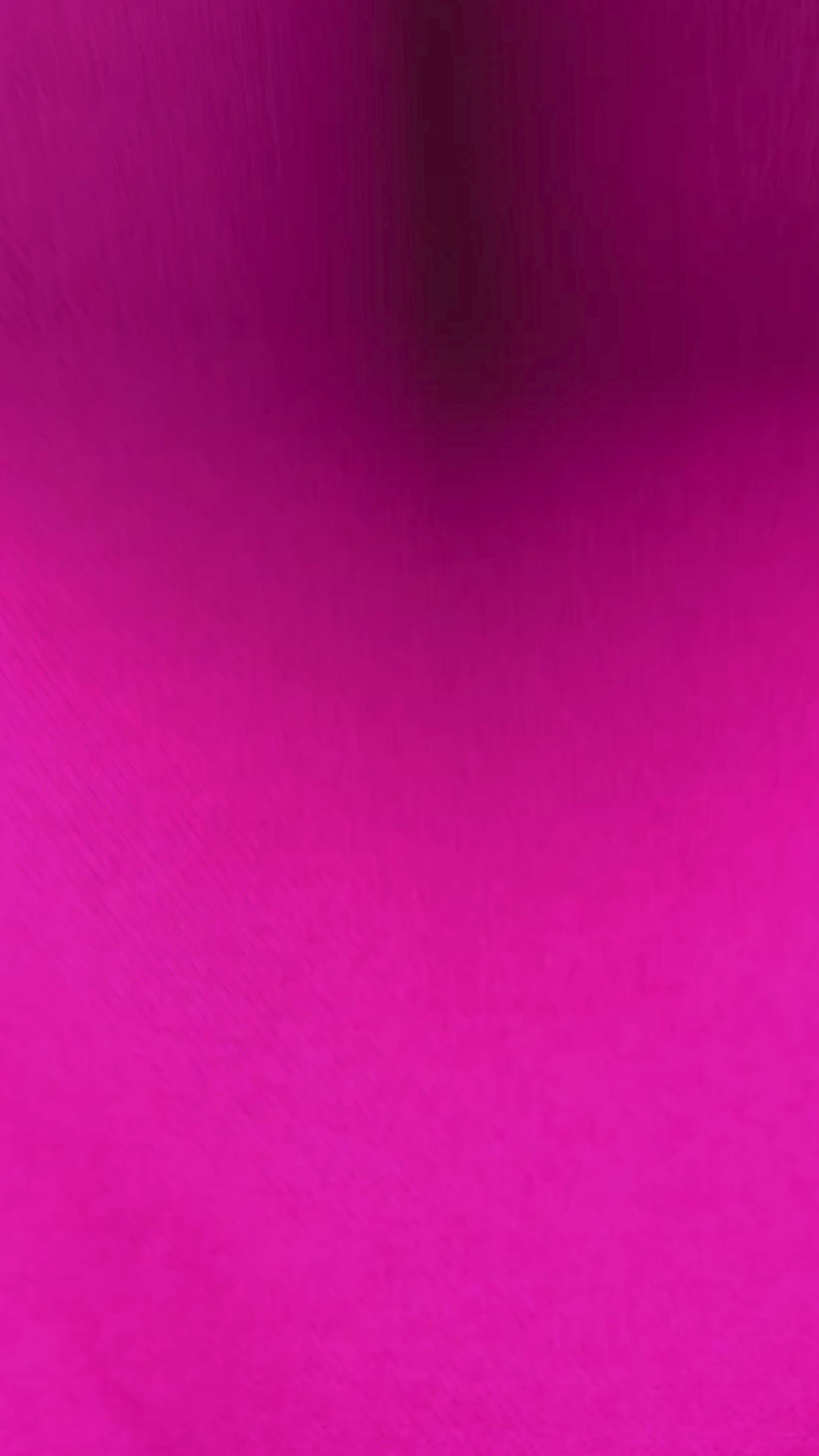 Jupe ligne A fuchsia Joie, taille 6. Vue de la vidéo qui présente tous les détails de la jupe.