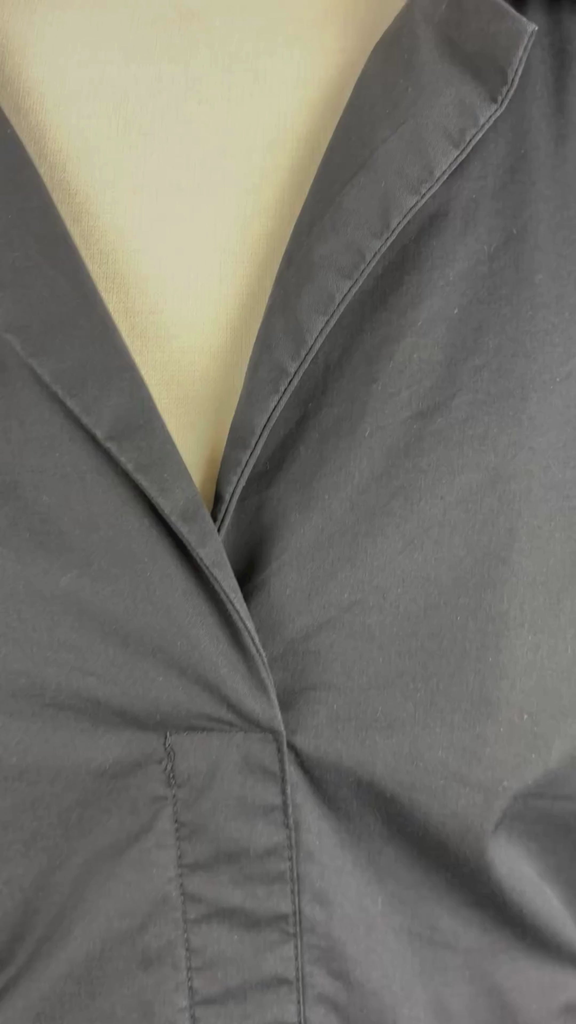 Pantalon chino beige tan à jambes larges Part Two, taille 40 (l). Vue de la vidéo qui présente tous les détails du pantalon.